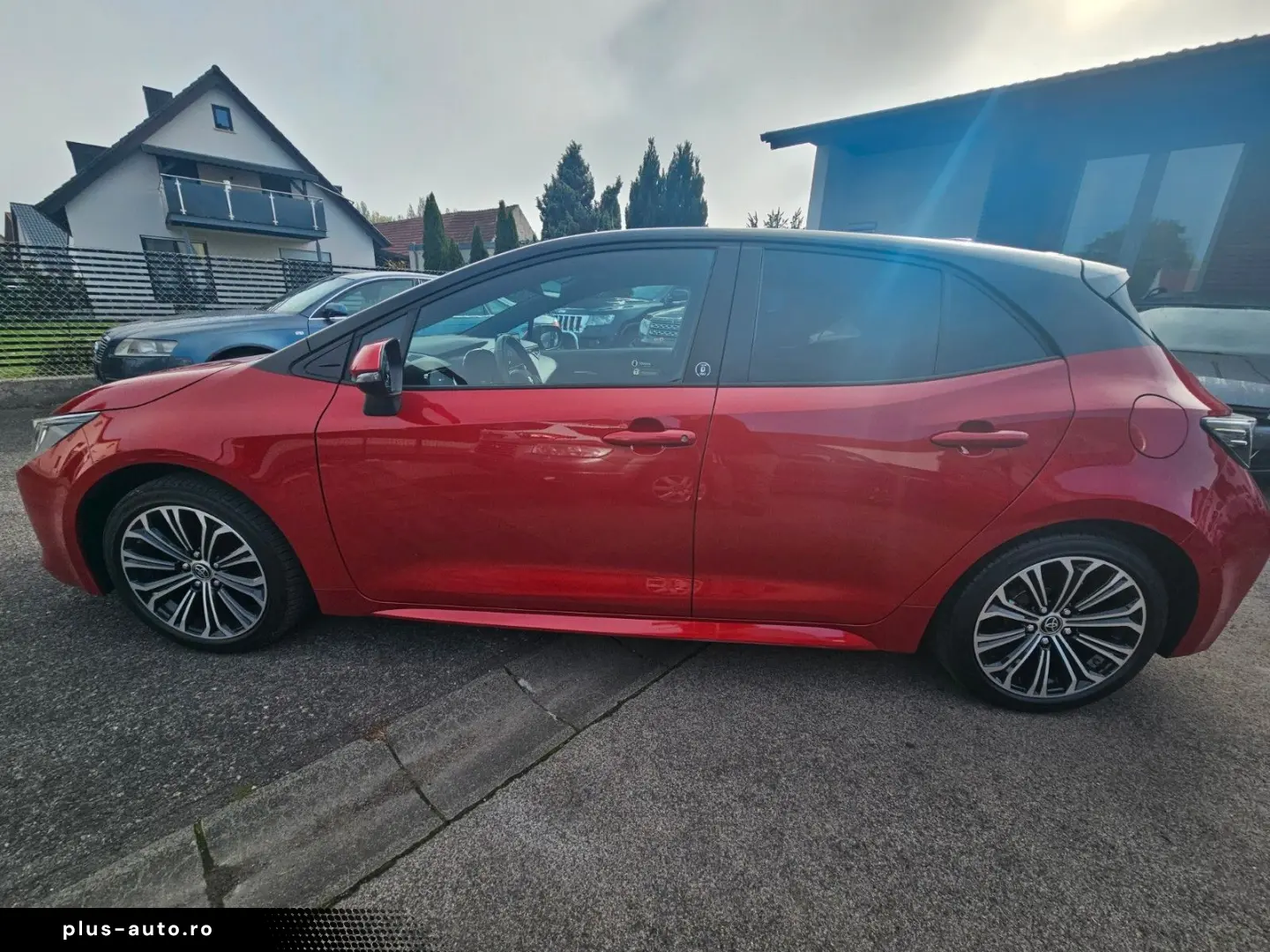TOYOTA Corolla Hybrid Team D BI-LED Kamera Navi 135 KW