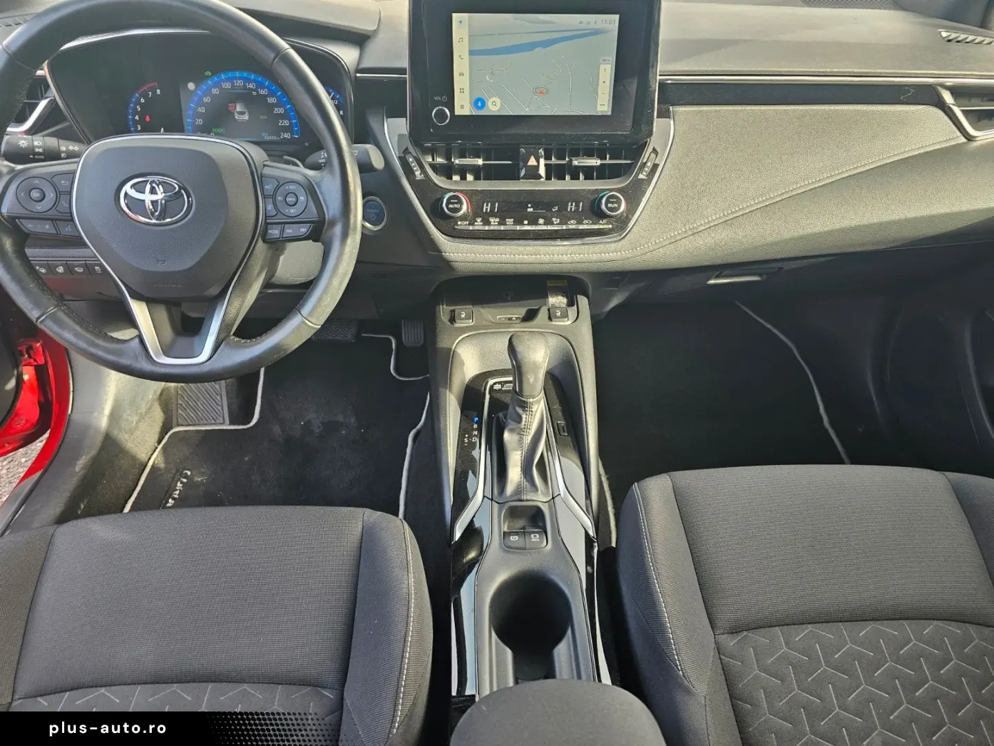 TOYOTA Corolla Hybrid Team D BI-LED Kamera Navi 135 KW