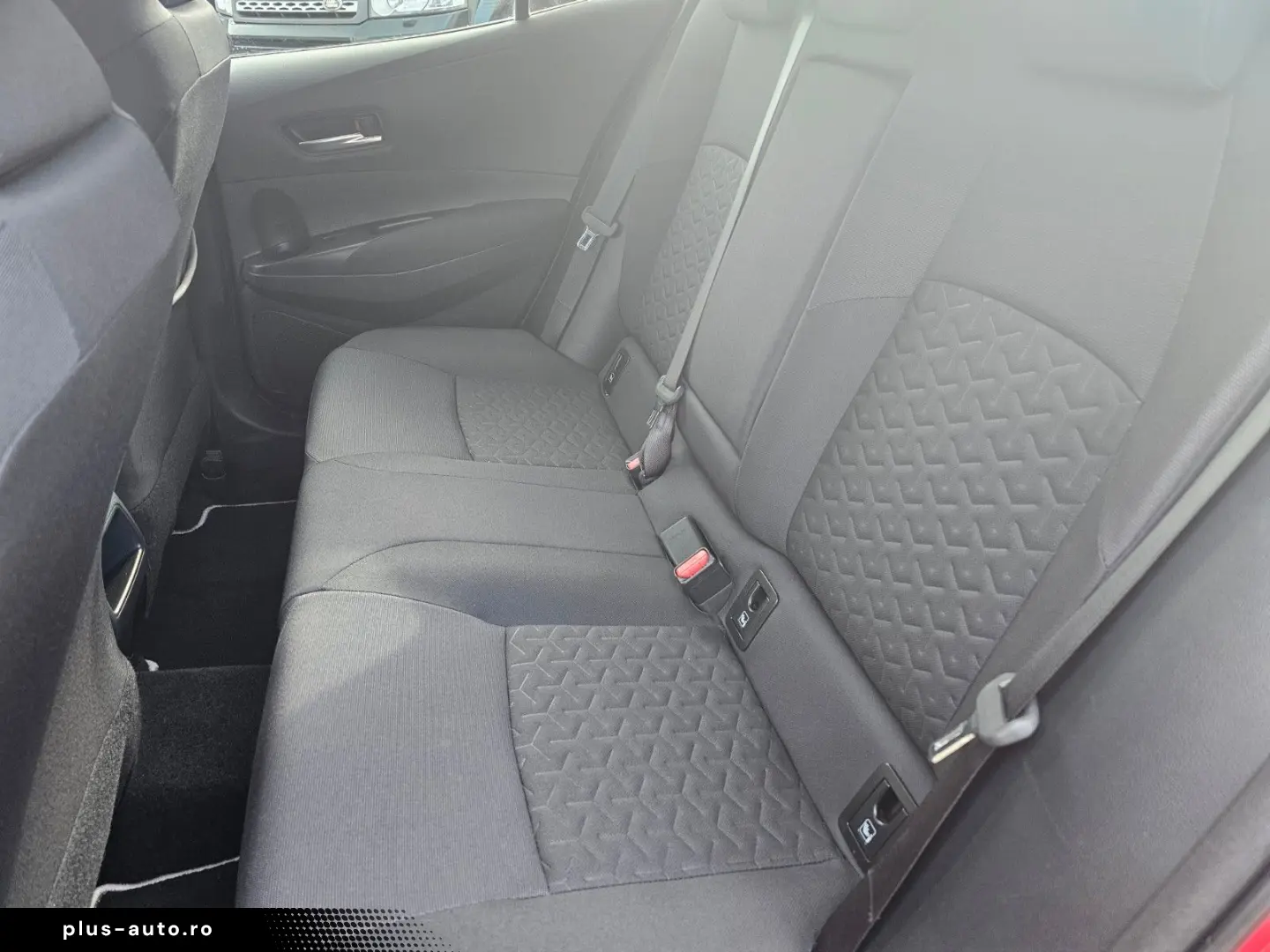 TOYOTA Corolla Hybrid Team D BI-LED Kamera Navi 135 KW