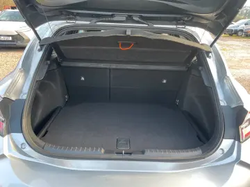 TOYOTA Corolla Hybrid Team D ACC R-KAM LED CARPLAY SHZ