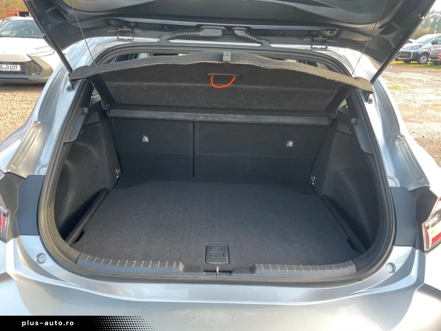 TOYOTA Corolla Hybrid Team D ACC R-KAM LED CARPLAY SHZ