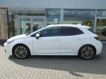 TOYOTA Corolla Hybrid FAHRSCHULAUTO