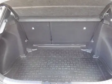 TOYOTA Corolla Hybrid FAHRSCHULAUTO