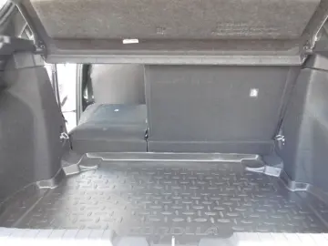 TOYOTA Corolla Hybrid FAHRSCHULAUTO