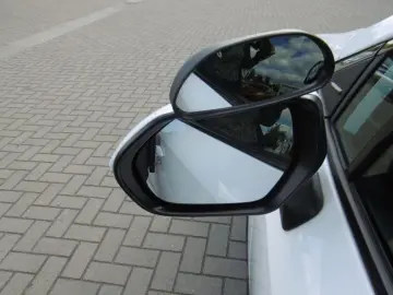 TOYOTA Corolla Hybrid FAHRSCHULAUTO