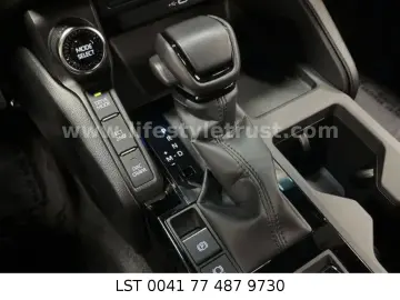 TOYOTA Land Cruiser 2.4L Hybrid