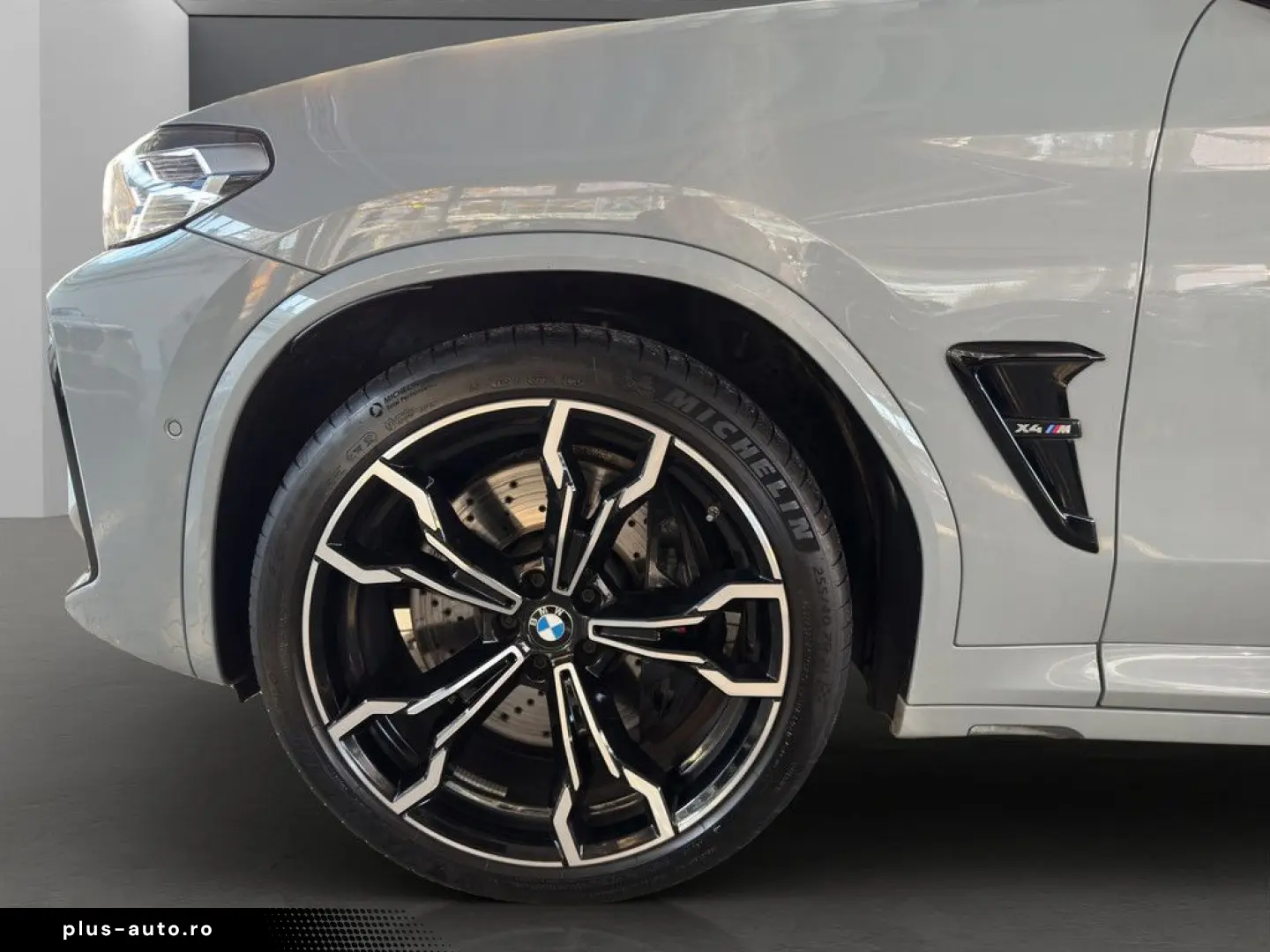 BMW X4 M xDrive Competition LASER HUD PANO H K 21