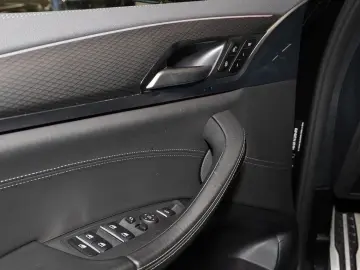 BMW X4 M Competition M Competition HK HiFi DAB LED