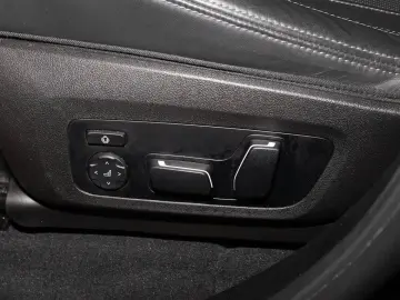 BMW X4 M Competition M Competition HK HiFi DAB LED