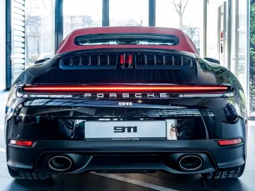 Porsche 992 911 Carrera Cabrio Sport