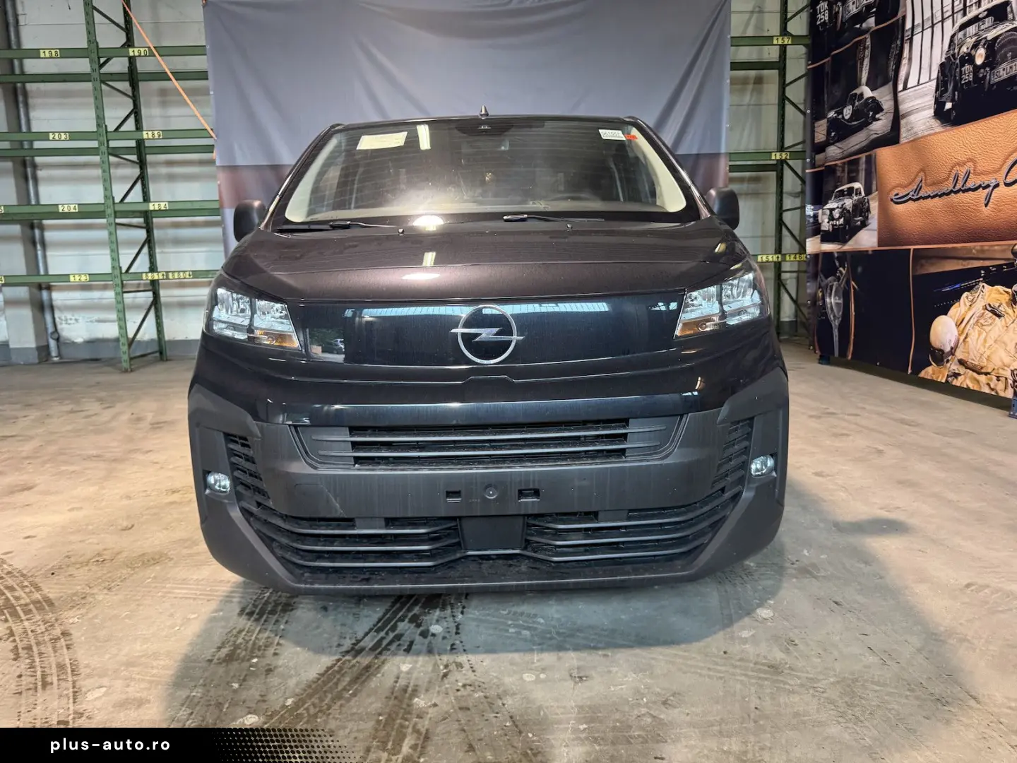 OPEL Vivaro XL Extra long 9-Sitzer Klimaautom. AHK