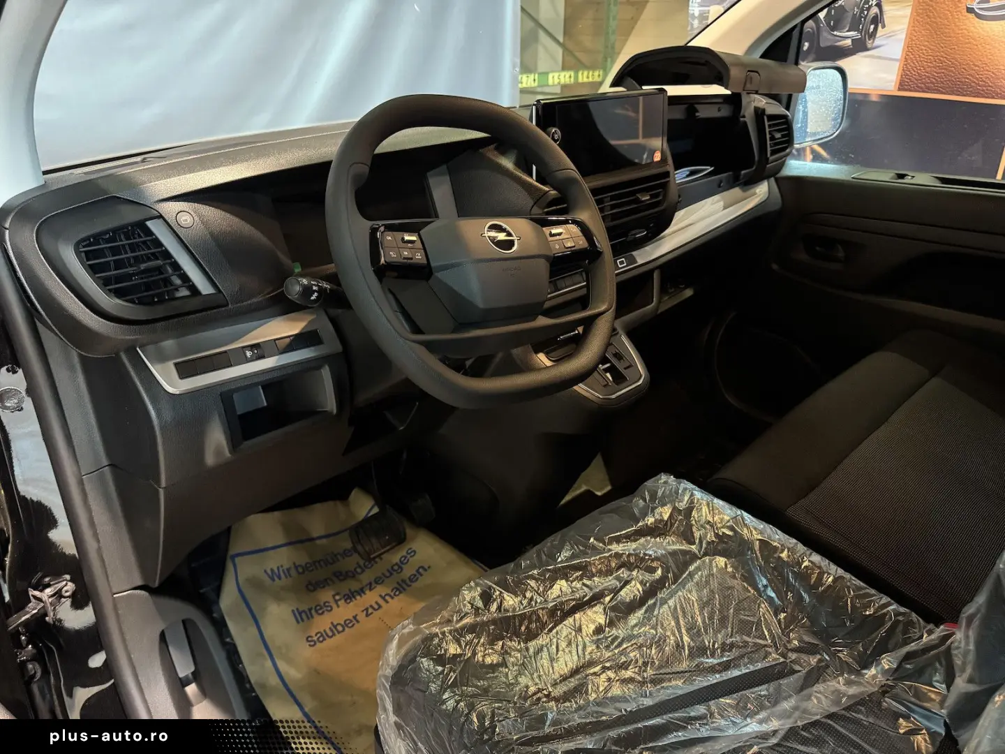 OPEL Vivaro XL Extra long 9-Sitzer Klimaautom. AHK