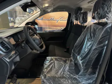 OPEL Vivaro XL Extra long 9-Sitzer Klimaautom. AHK