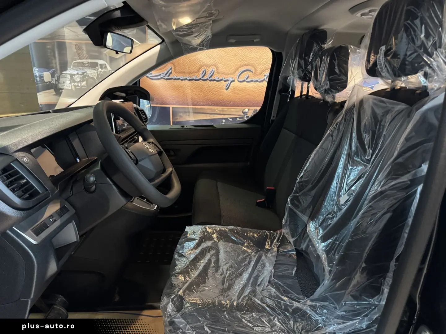 OPEL Vivaro XL Extra long 9-Sitzer Klimaautom. AHK