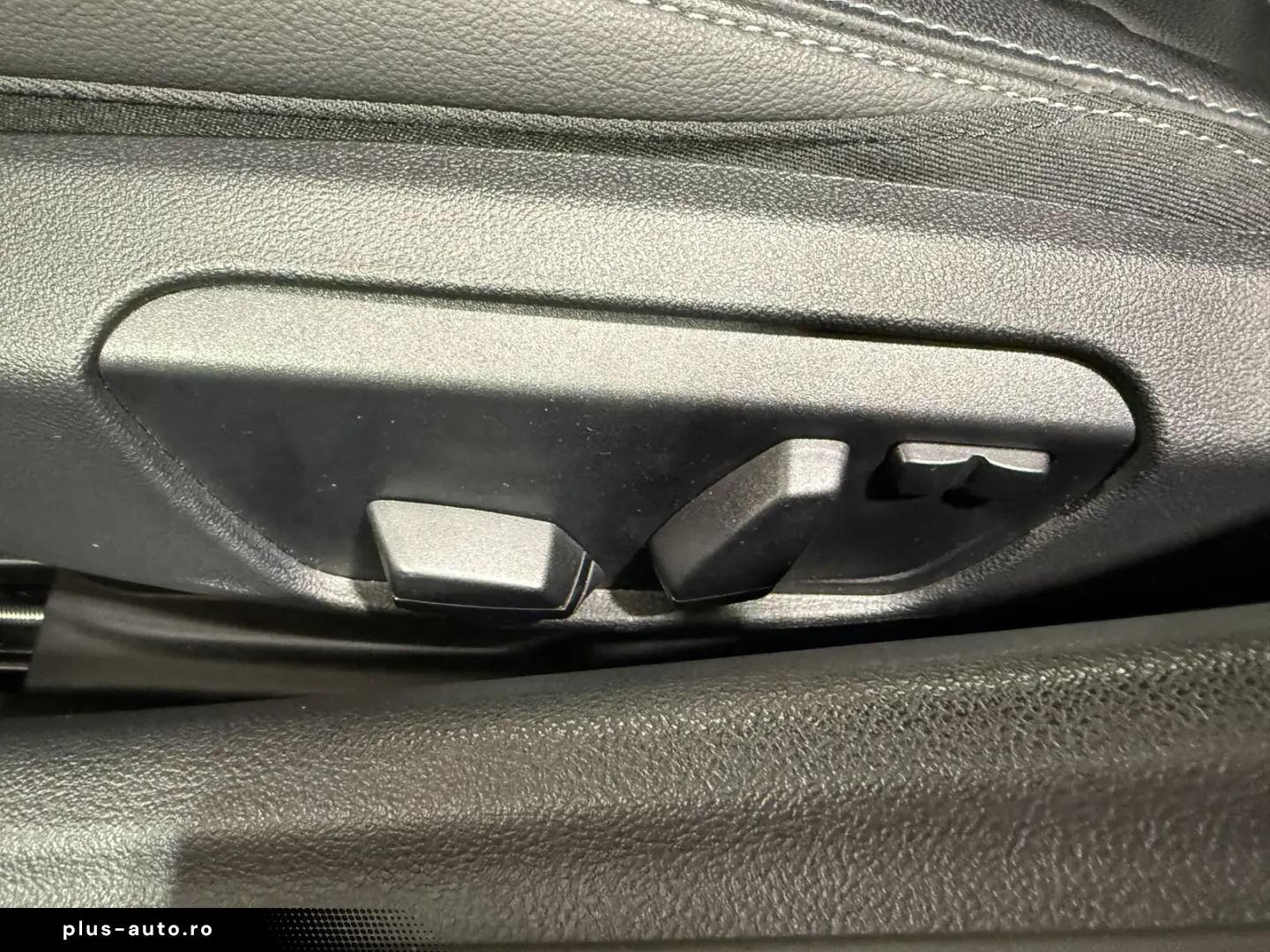 BMW Z4 M40i ACC RFK HUD HK DA PA eSitze ALED