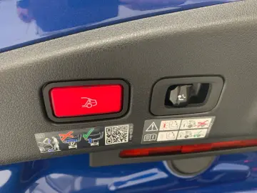 MERCEDES-BENZ AMG CLE 53 4M  Cabriolet  AHK MEMO 360