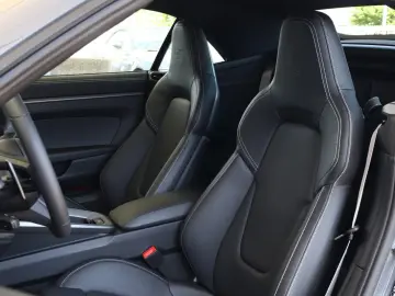 PORSCHE 992.2 Carrera Cabrio  SITZBELÜFT SPORT-ABGAS 21