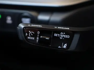 PORSCHE 992.2 Carrera Cabrio  SITZBELÜFT SPORT-ABGAS 21