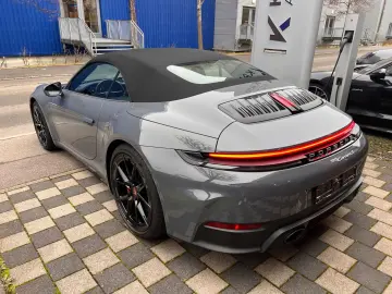 PORSCHE 992 911 Carrera S II Cabrio Neo · Sitzbelüftung