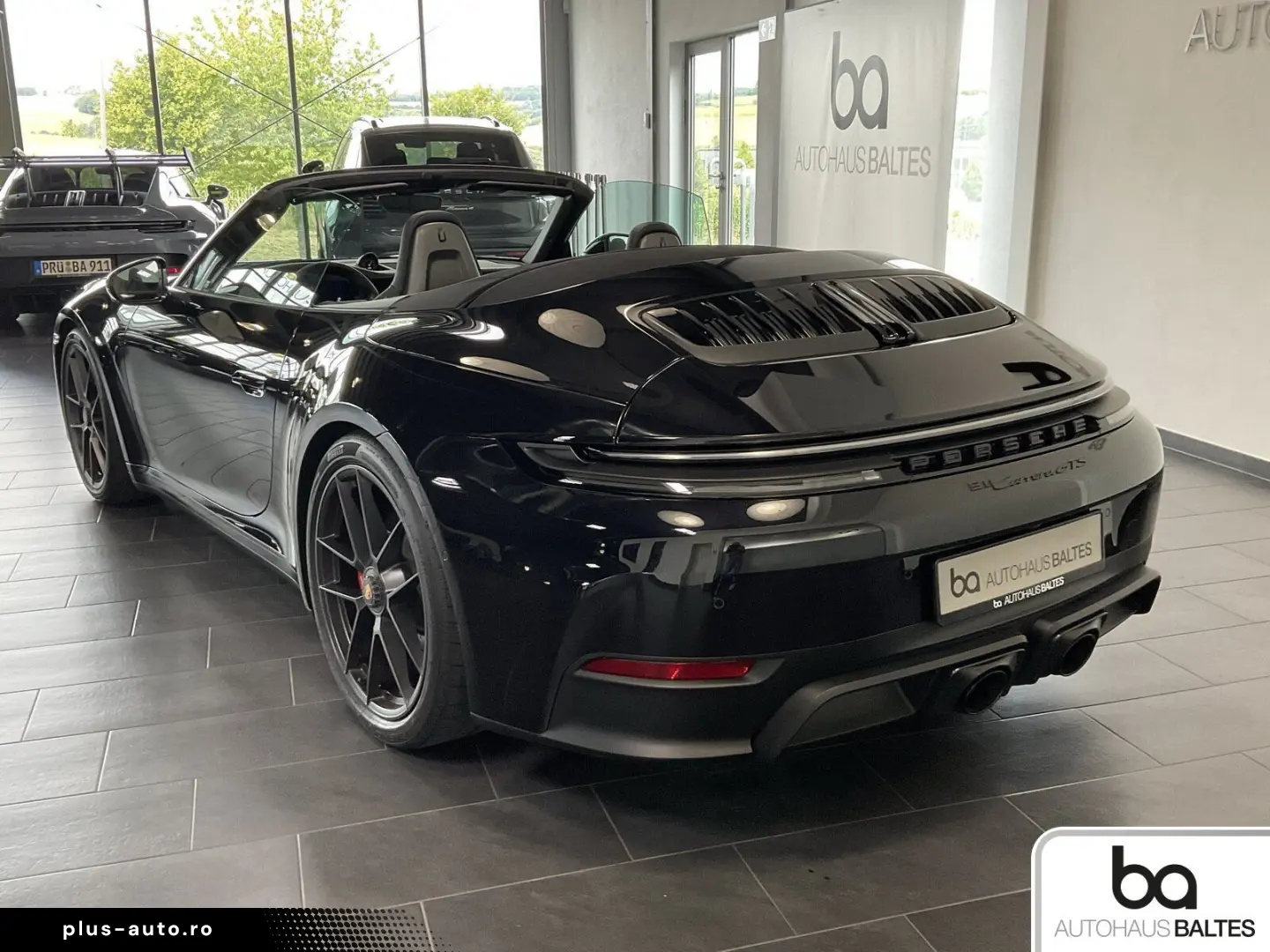 PORSCHE 911 Carrera GTS Lift Matrix 360  Inno Bose SpoSi