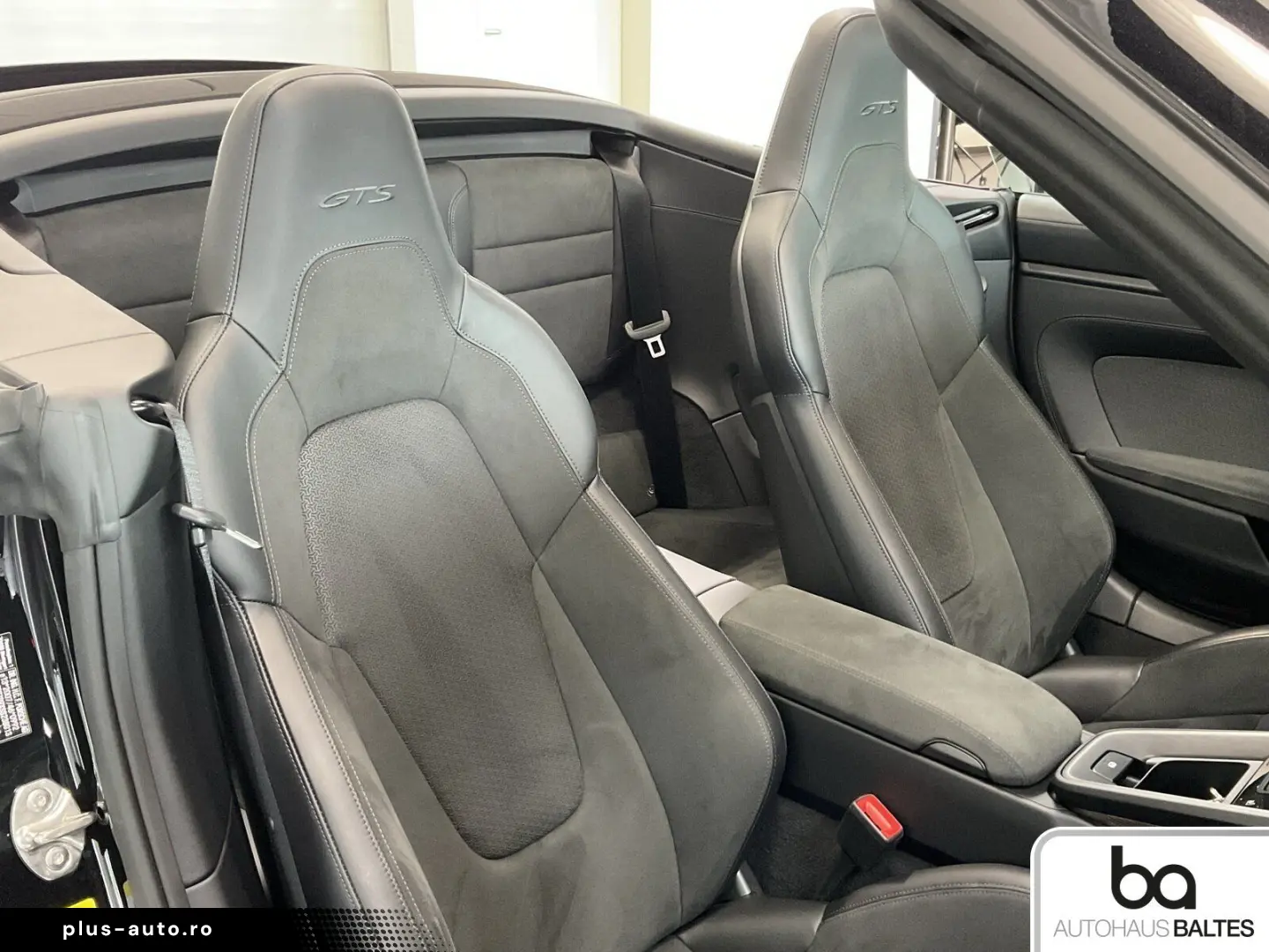 PORSCHE 911 Carrera GTS Lift Matrix 360  Inno Bose SpoSi