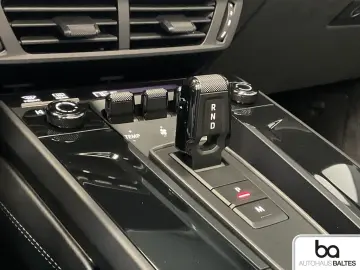 PORSCHE 911 Carrera GTS Lift Matrix 360  Inno Bose SpoSi