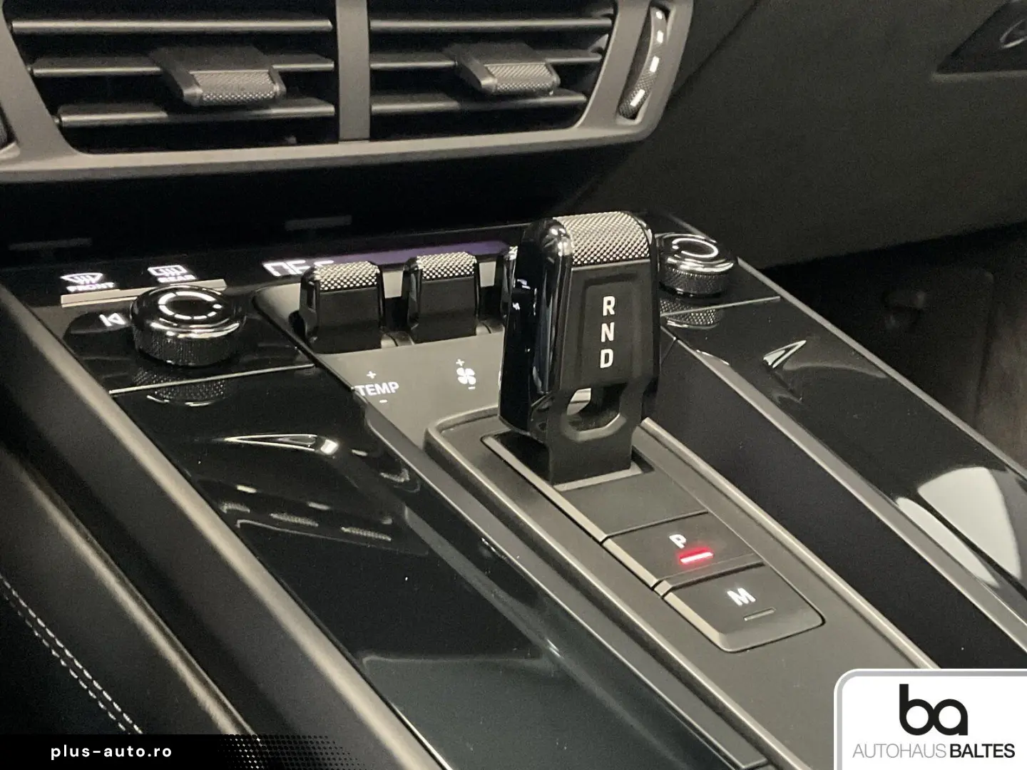 PORSCHE 911 Carrera GTS Lift Matrix 360  Inno Bose SpoSi