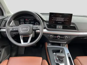 AUDI Q5 40TDI advanced qu S-trc Standh AHK Cam ACC