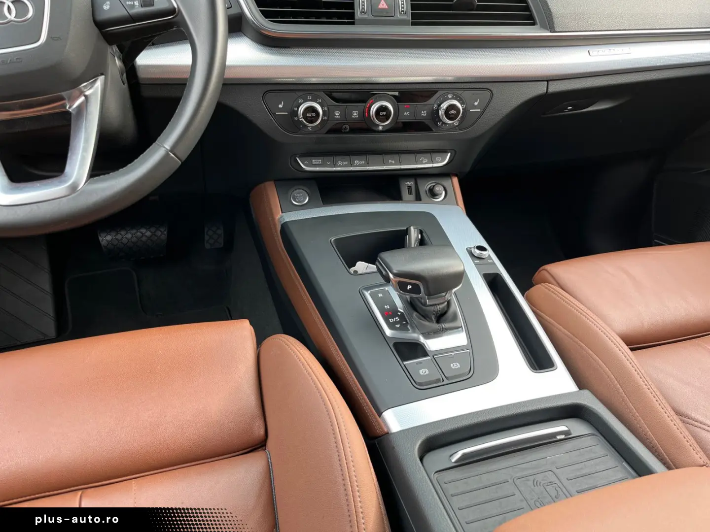 AUDI Q5 40TDI advanced qu S-trc Standh AHK Cam ACC