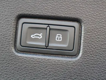 AUDI Q5 Sportback 40 TDI DSG MATRIX-LED PANORAMA AHK