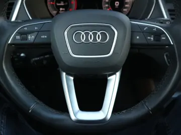 AUDI Q5 Sportback 40 TDI DSG MATRIX-LED PANORAMA AHK