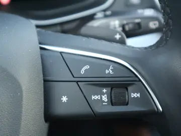 AUDI Q5 Sportback 40 TDI DSG MATRIX-LED PANORAMA AHK