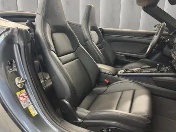 PORSCHE 911 992 Carrera GTS Cabrio Sport Design Chrono