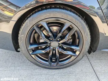 Audi A4 Avant 2.0 TDI DPF multitronic S line Sportpaket