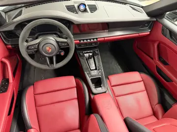 PORSCHE Targa 4 GTS Matrix Inno Memory 18-Wege Leder rot