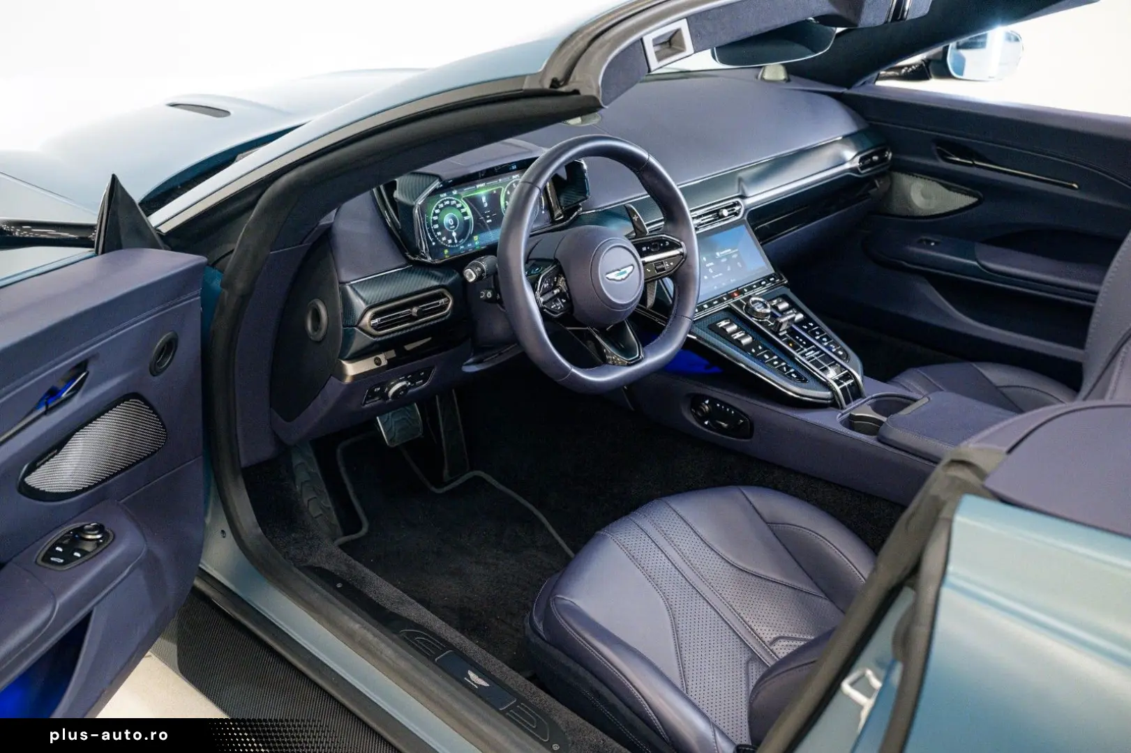 ASTON MARTIN Vantage Roadster   Full Options   Blue Carbon