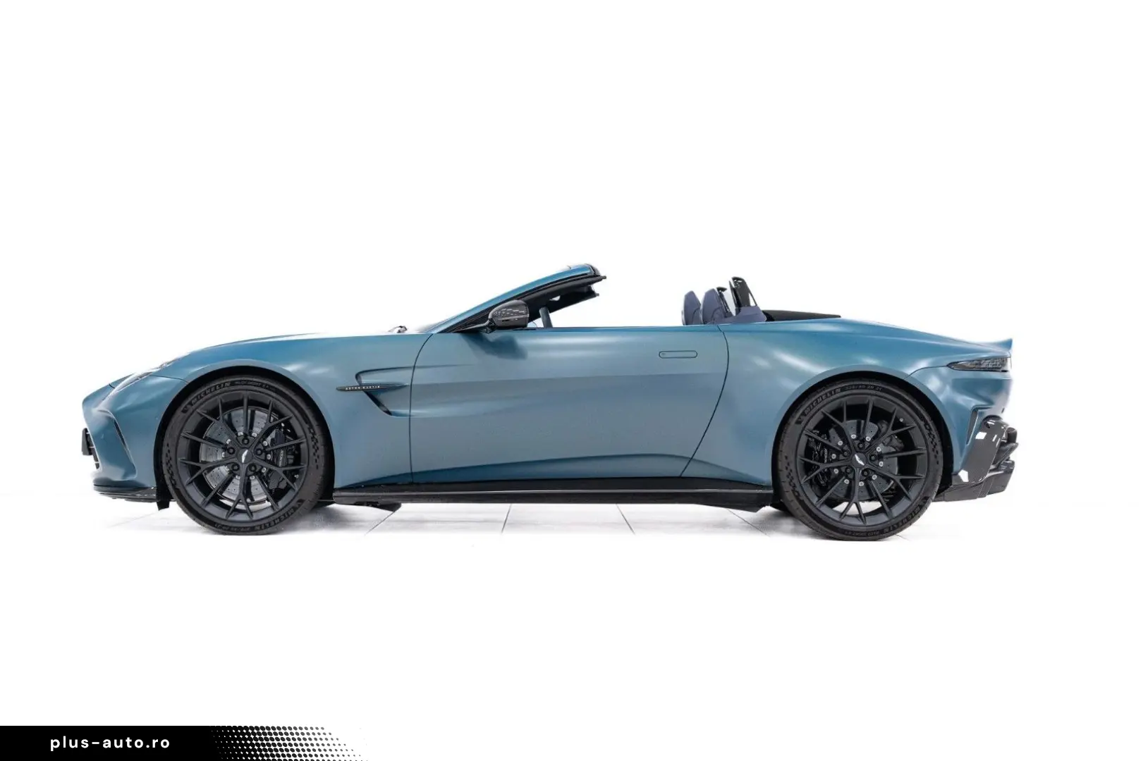 ASTON MARTIN Vantage Roadster   Full Options   Blue Carbon