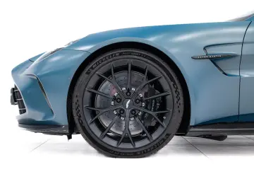 ASTON MARTIN Vantage Roadster   Full Options   Blue Carbon