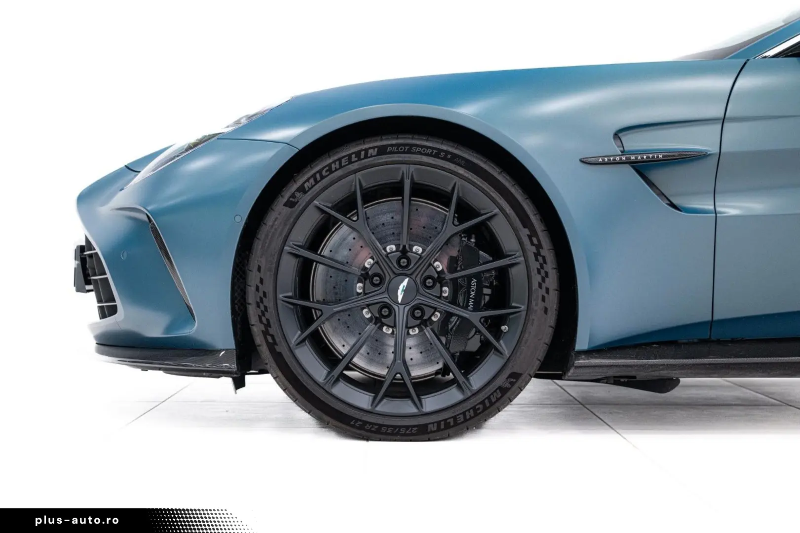 ASTON MARTIN Vantage Roadster   Full Options   Blue Carbon