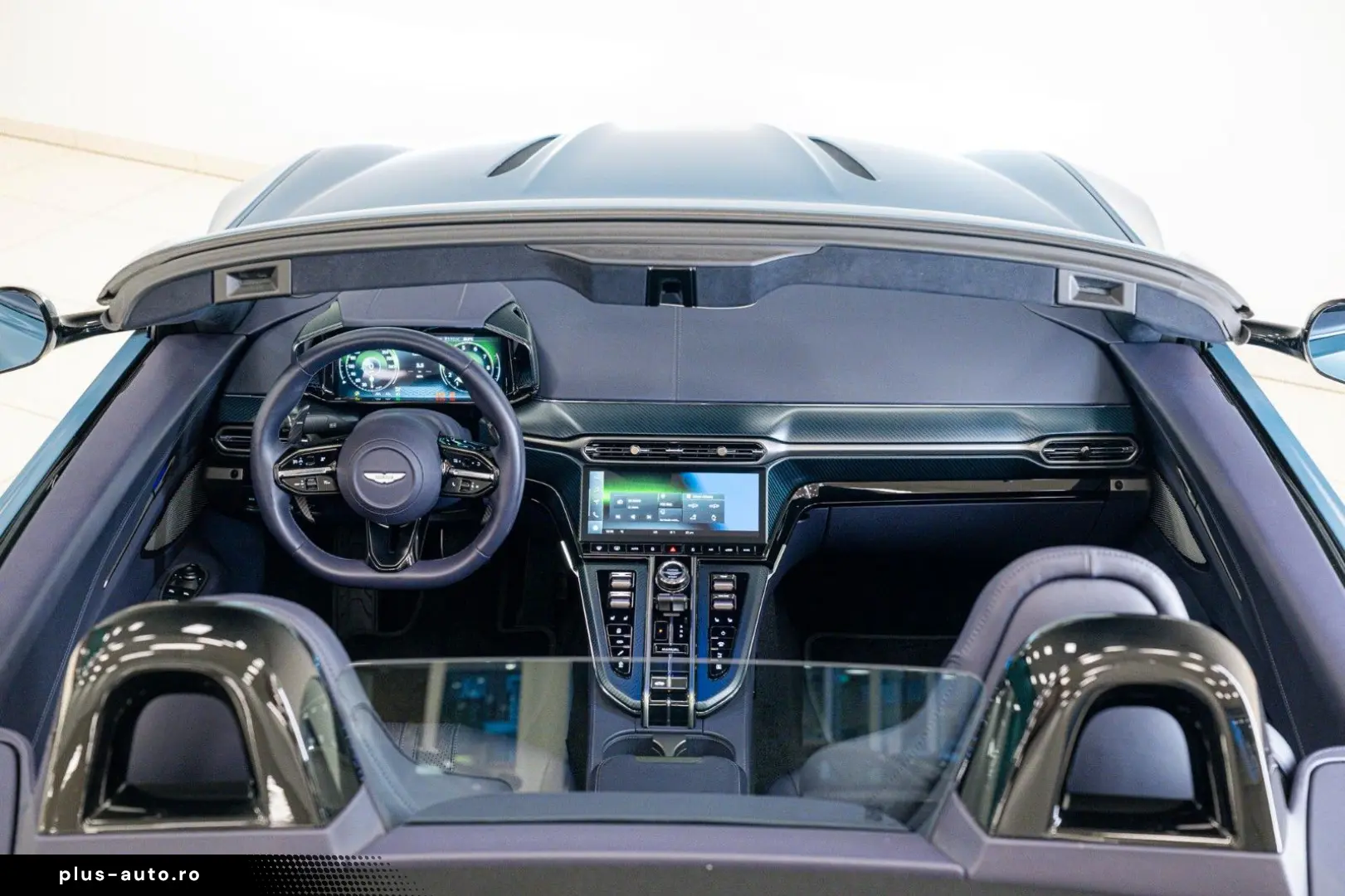 ASTON MARTIN Vantage Roadster   Full Options   Blue Carbon