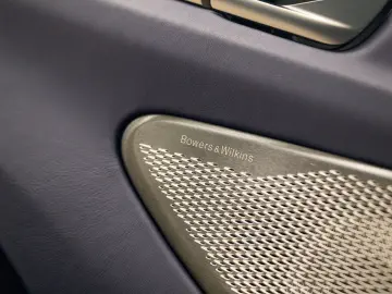 ASTON MARTIN Vantage Roadster   Full Options   Blue Carbon