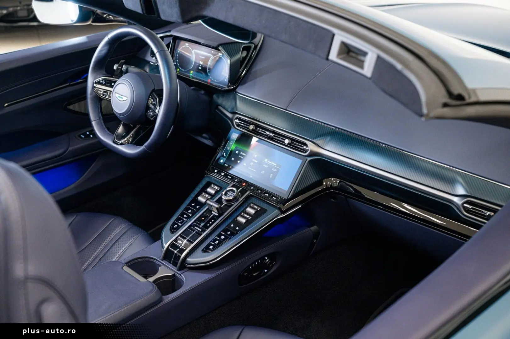 ASTON MARTIN Vantage Roadster   Full Options   Blue Carbon