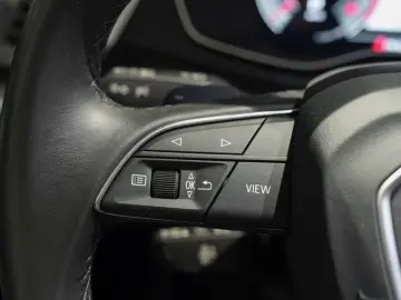 AUDI Q5 40 TDI S line Navi StandHzg Leder Kamera