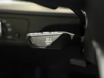 AUDI Q5 40 TDI S line Navi StandHzg Leder Kamera