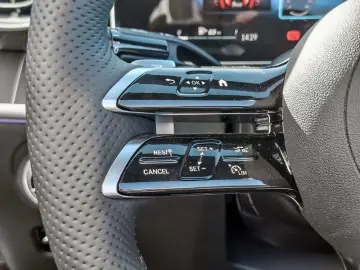 MERCEDES-BENZ CLE 300 4M Cabriolet AMG BURM PREMIUM MEMO 360