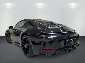 PORSCHE 911 992 Targa 4 GTS Burmester Lift