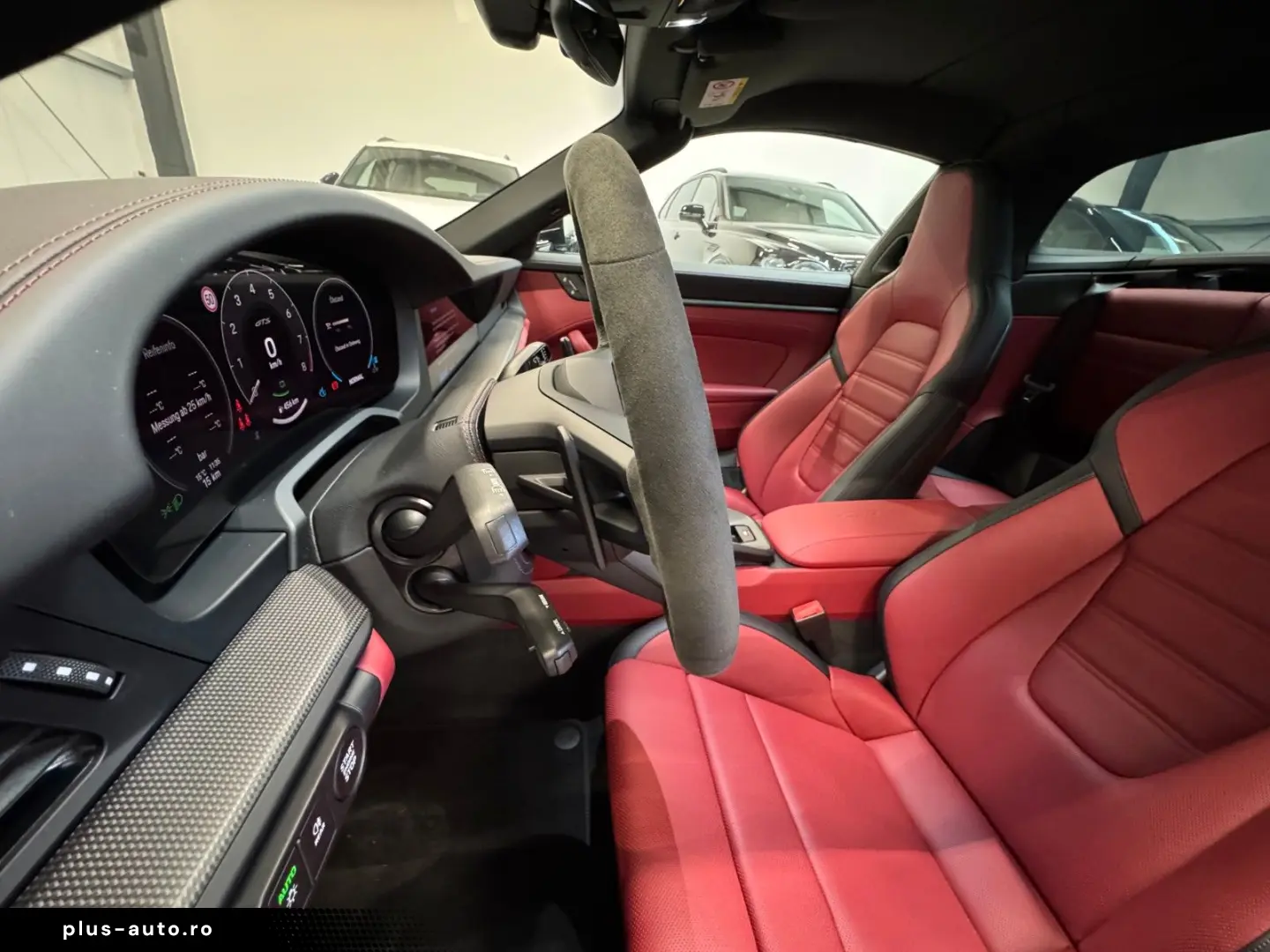 PORSCHE 911 992 Targa 4 GTS Burmester Lift