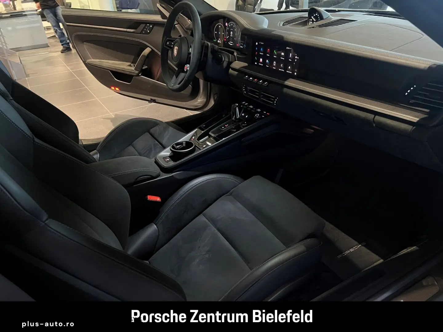 PORSCHE 992 911 Carrera GTS InnoDrive Surround-View BOSE