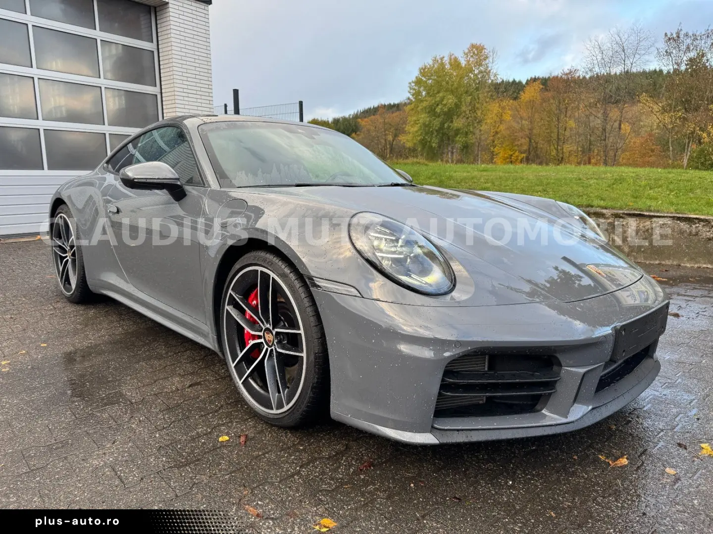 PORSCHE 992.2 S Coupé   GRAU   ROT   SPORT DESIGN   VOLL