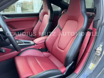 PORSCHE 992.2 S Coupé   GRAU   ROT   SPORT DESIGN   VOLL